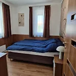 Tameli Delux Тапольца