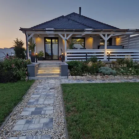 Tameli Delux Tapolca