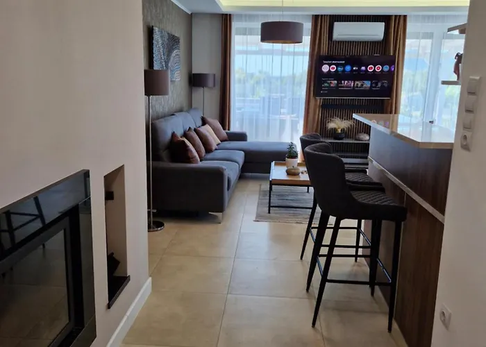 Tameli Delux Апартаменты Тапольца